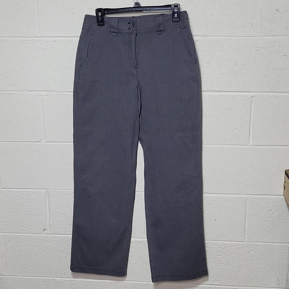 Basic Editions 8 Classic Fit Slacks Gray w/light strips 2 pockets front‎ & back
